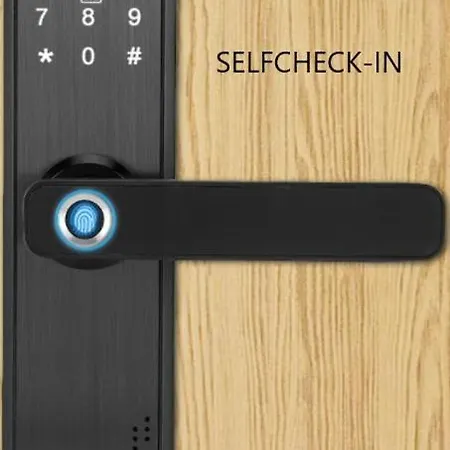 Strict Center, Wifi, Ac, Next To Railway Station, Zlote Tarasy, Pkin, Scisle Centrum